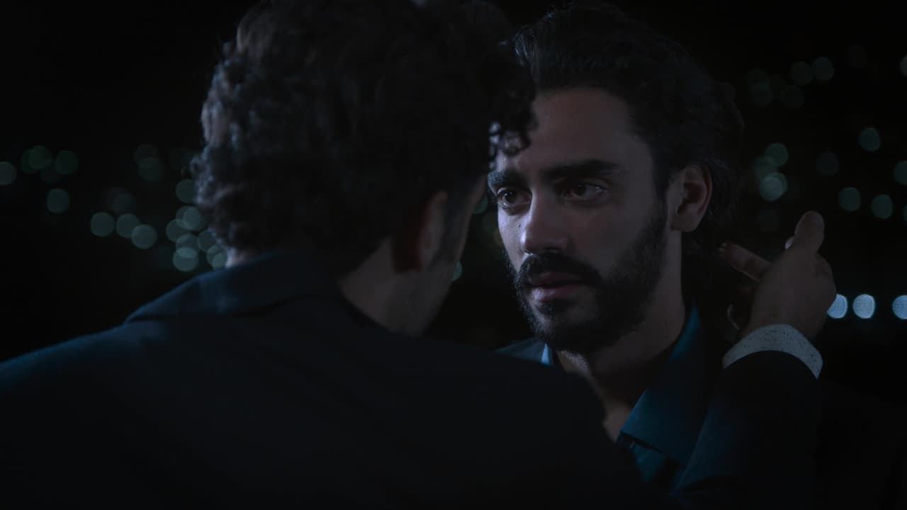 Mientras tanto, Miguel y Alejandro planeaban su vida juntos, lejos de todos.