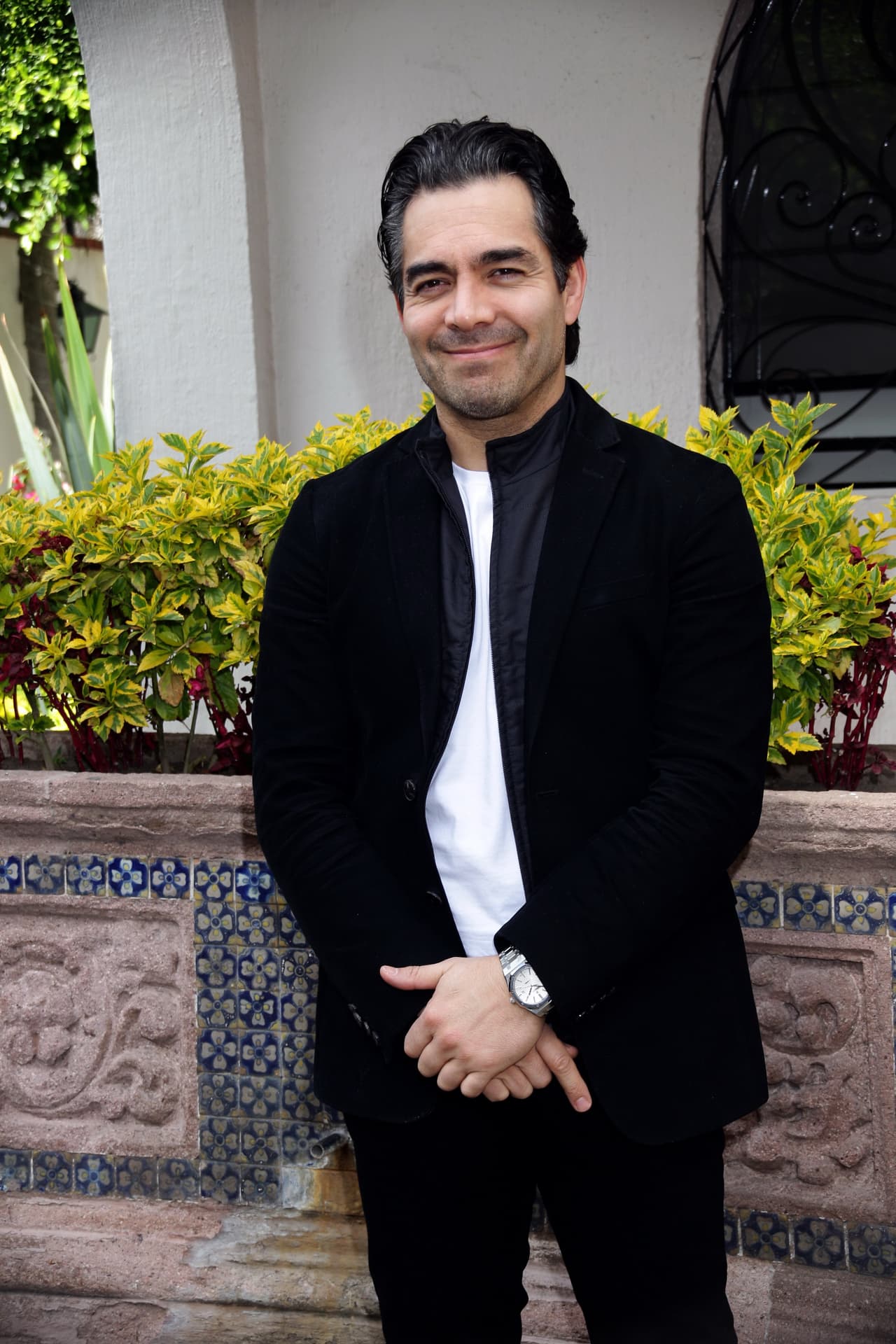 <b>Omar Chaparro</b>
<br>Desde muy joven se aventuró para cumplir su sueño de dedicarse al entretenimiento. Sin embargo, sus primeras labores no tenían ninguna relación con la fama.