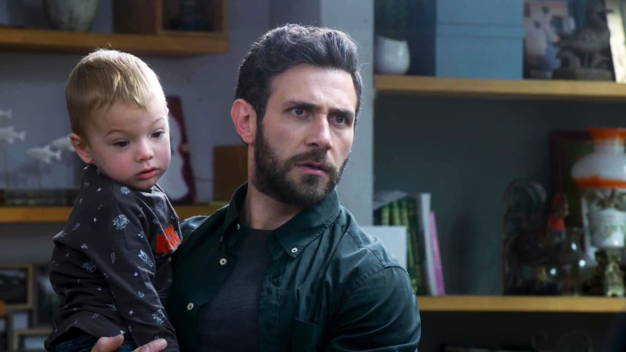 Sin duda, este pequeño actor es parte fundamental de la historia y un carismático actor.