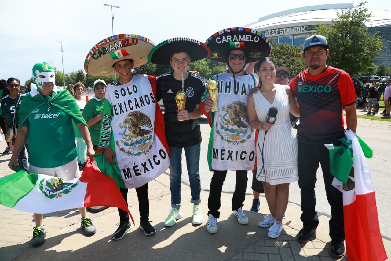 Ahí fue sorprendida por la afición mexicana que traía todo el ambiente.