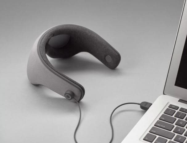 El dispositivo monitorea los signos vitales y guía al cerebro a una secuencia de sueño profundo.