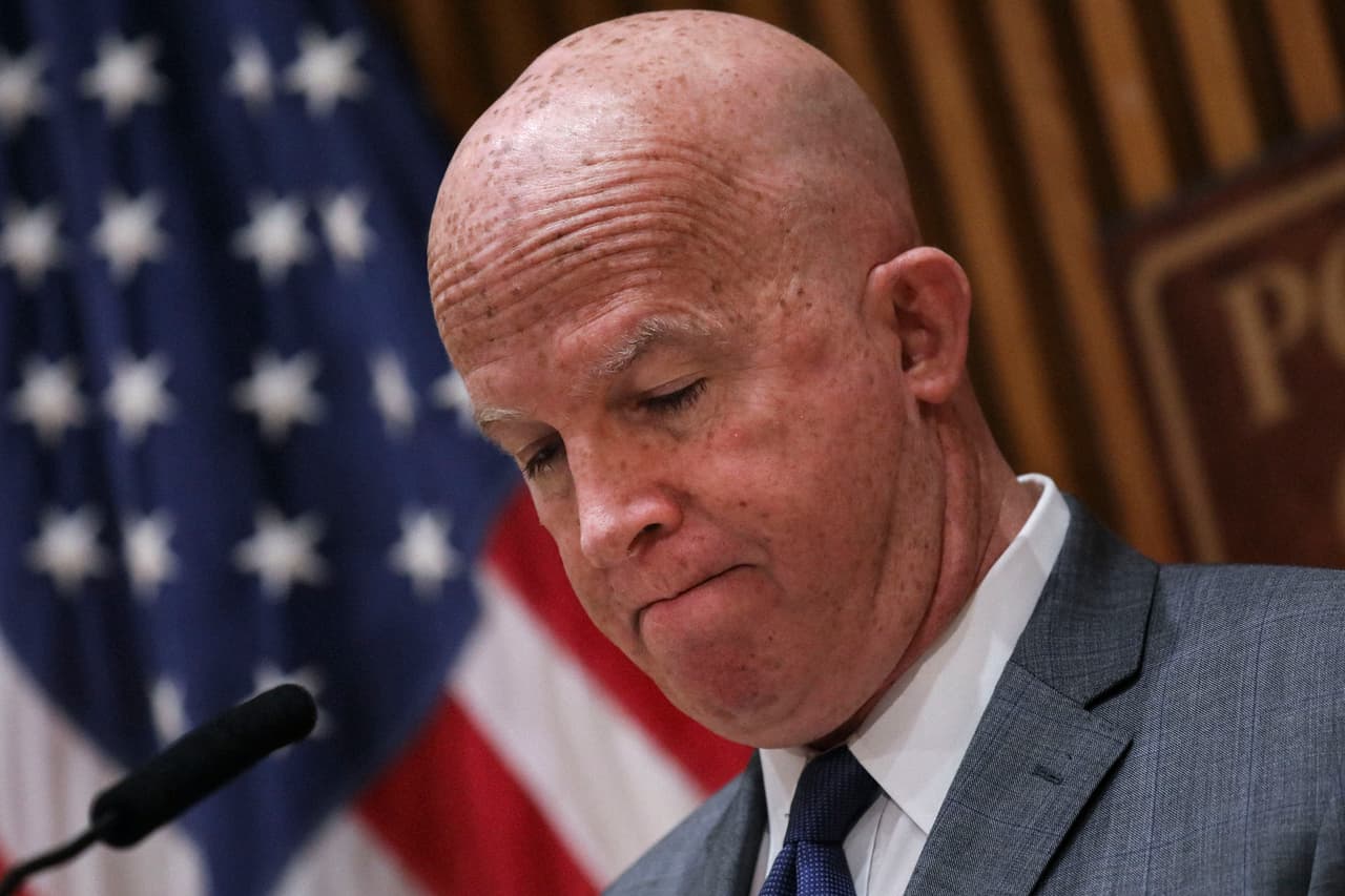 <b>Un nuevo orden en el NYPD</b>
<br>
<br>Uno de los casos más emblemáticos de la justicia racial en los Estados Unidos tuvo su desenlace este año, cuando el oficial Daniel Pantaleo fue despedido por su involucramiento en la muerte de Eric Garner. La controversial decisión fue uno de los factores que llevaron al ahora ex comisionado del NYPD James O’Neill, a abandonar su puesto, cediendo el paso a un nuevo mando en el Departamento con el recién nombrado Dermot Shea. Al mismo tiempo, el oficial Fausto Pichardo, de origen dominicano, fue ascendido al puesto de Jefe de Patrullaje, convirtiéndose en el primer latino en ocupar este alto puesto.