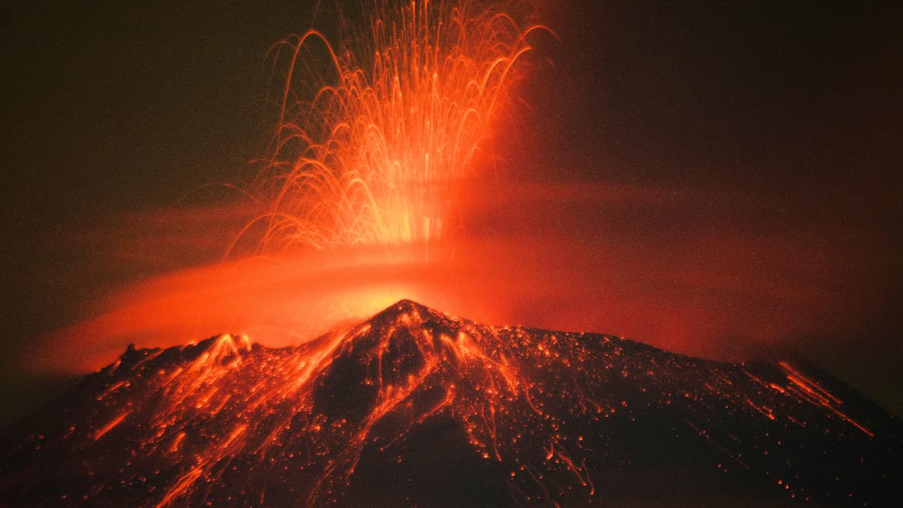 Autoridades mexicanas aumentan la alerta por la actividad del volcán Popocatépetl, que amenaza a 22 millones de personas