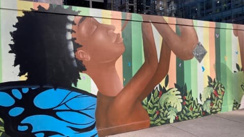 Black Lives Matter (BLM) es un movimiento político y social que lucha contra los incidentes de brutalidad policial y toda la violencia de motivación racial.