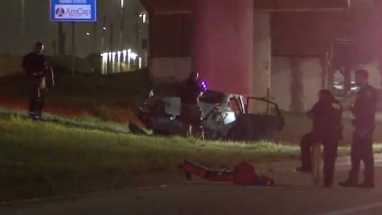 Muere mujer en auto envuelto en llamas en la carretera 45 al sureste de Houston