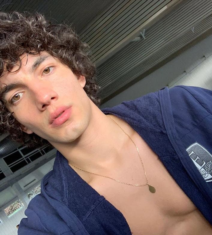 Para rematar, su compañero de reparto agregó: 
<b>"Cosas de Latinoamérica"</b>, provocando la carcajada de Danna Paola. 
<br>