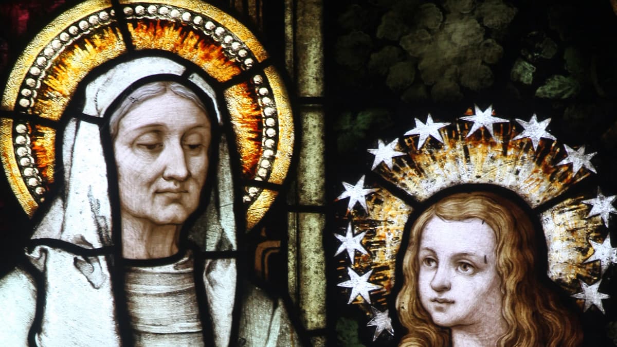 El 26 de julio se celebra el día de Santa Ana, quien es reconocida en la religión cristiana como madre de la Santísima Virgen María. Como abuela de Jesucristo, nos ama de igual forma a nosotros.