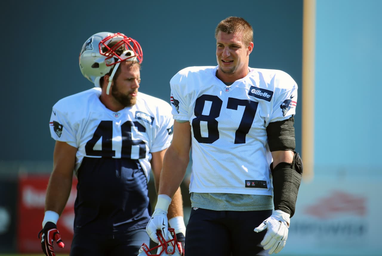Contento con su contrato, Rob Gronkowski está listo para jugar