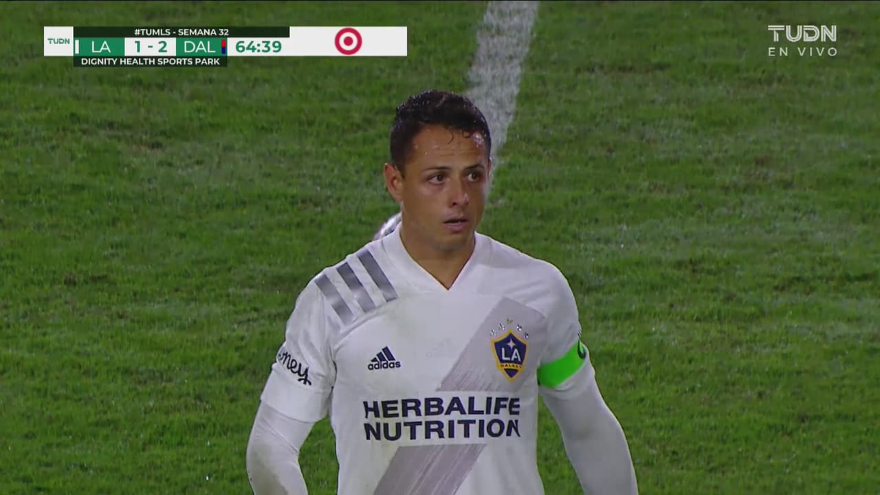 ¡No perdona! 'Chicharito' Hernández marca el 1-2 de penal