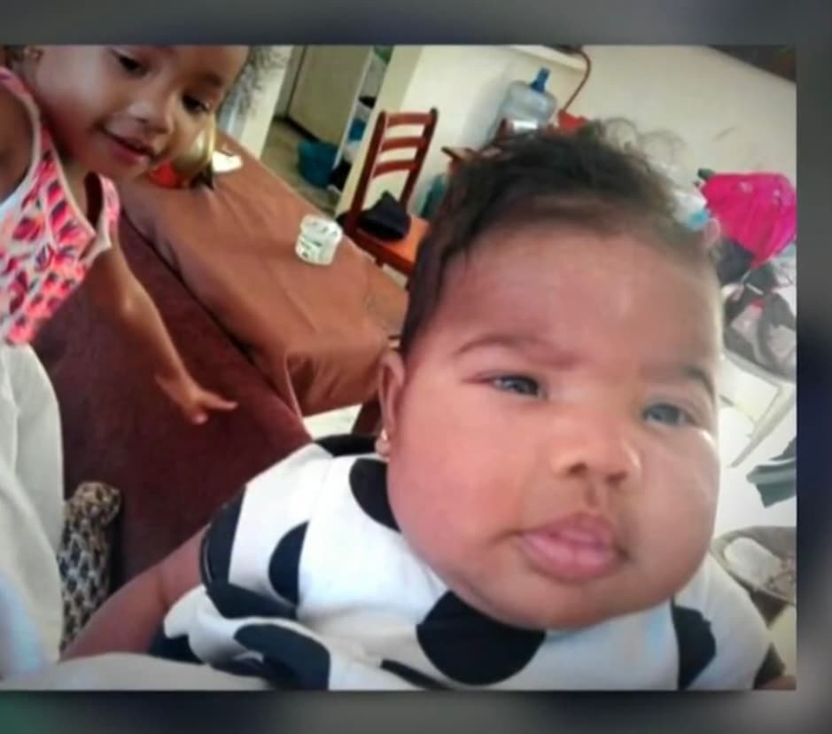 En medio de ese doloroso pero eficiente proceso al que se sometió su hija, el nacimiento de Dara, la segunda hija de Alcántara, trajo más felicidad a esta mujer, hasta que una nueva pesadilla se instaló cuando la pequeña tenía tan solo cuatro meses de vida.
<br>