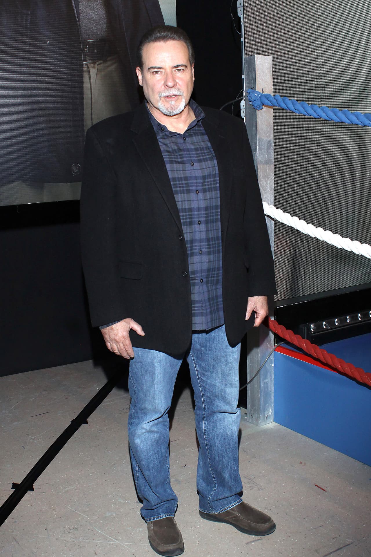 Por fortuna para el actor, su esposa Vivian Domínguez confía en él y sabe cuál es la realidad, así que las historias que cuentan sus seguidores no le afectan: “Mi esposa se sorprende enormemente de toda esta tontería, cómo es posible que haya gente haciendo eso”.