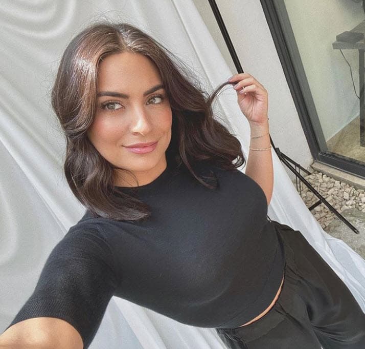 "Estoy contenta, estoy tranquila, 
<b>estoy muy bien</b>. Es una etapa de mi vida tranquila, así la podría decir", dijo en declaraciones presentadas en 'Sale el sol' este miércoles 10 de noviembre. 
<br>