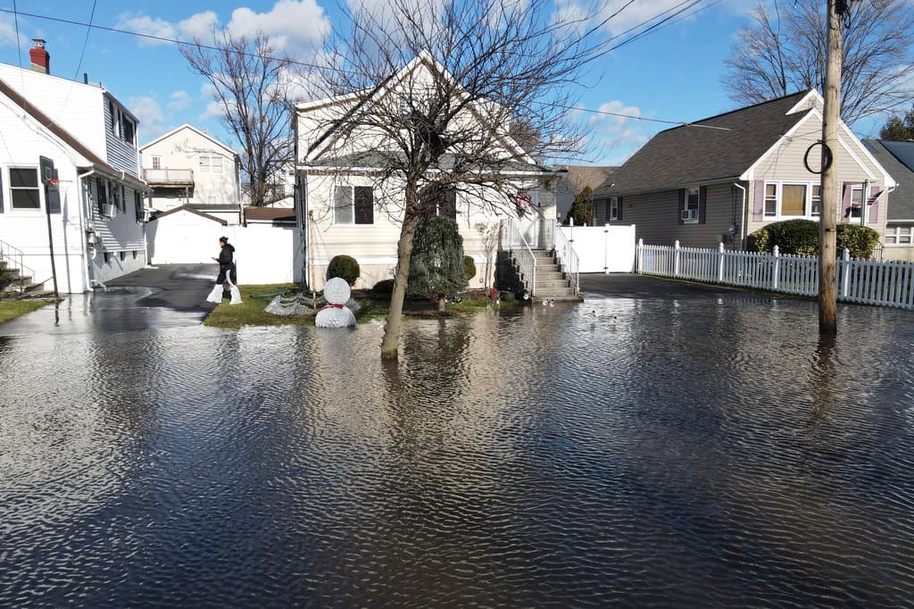 Al menos 3,700 hogares en Nueva Jersey sin electricidad debido a fuerte tormenta
