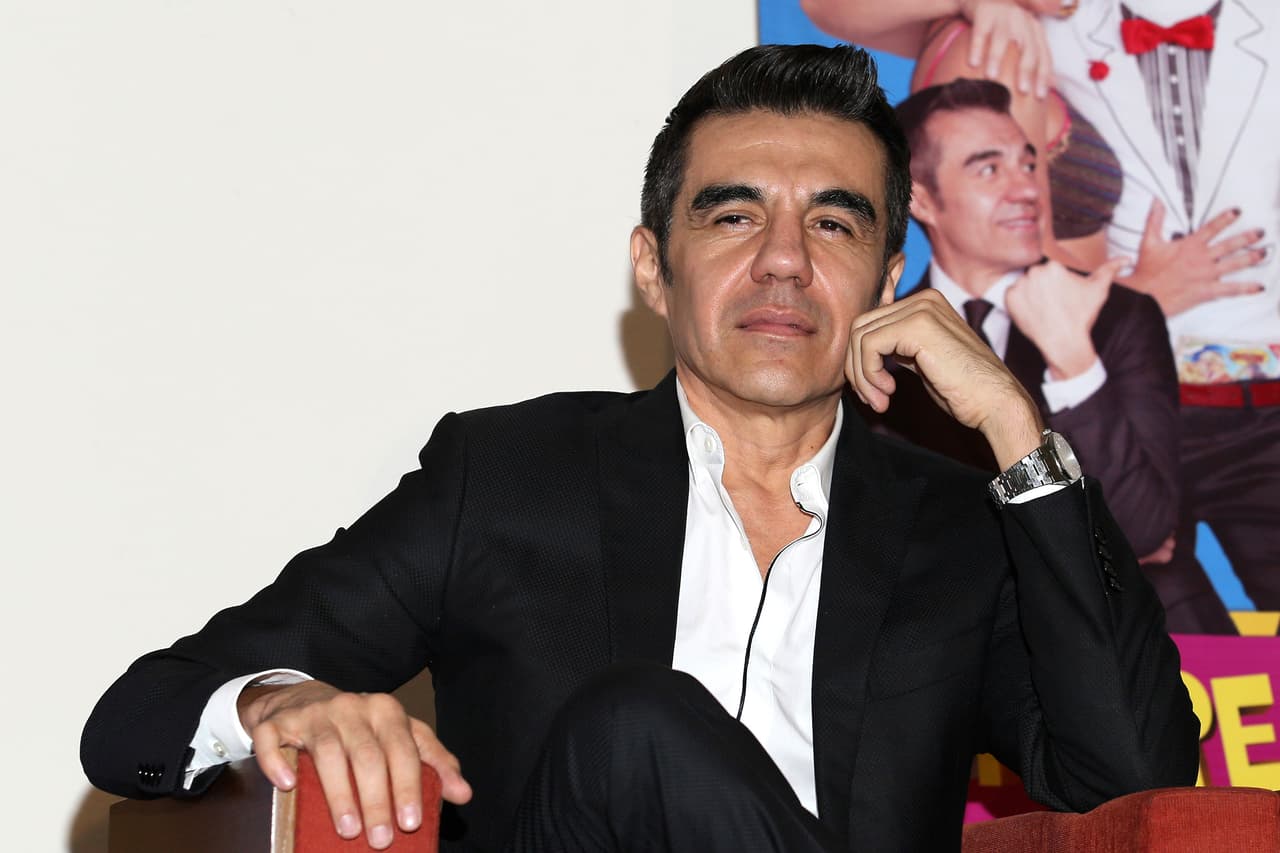 ¿Adrián Uribe perdió la razón por la cuarentena?