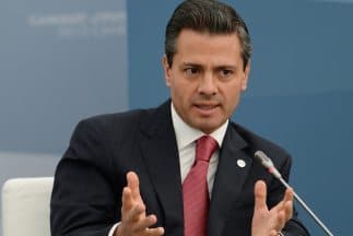 México no crece y su gobierno gasta más