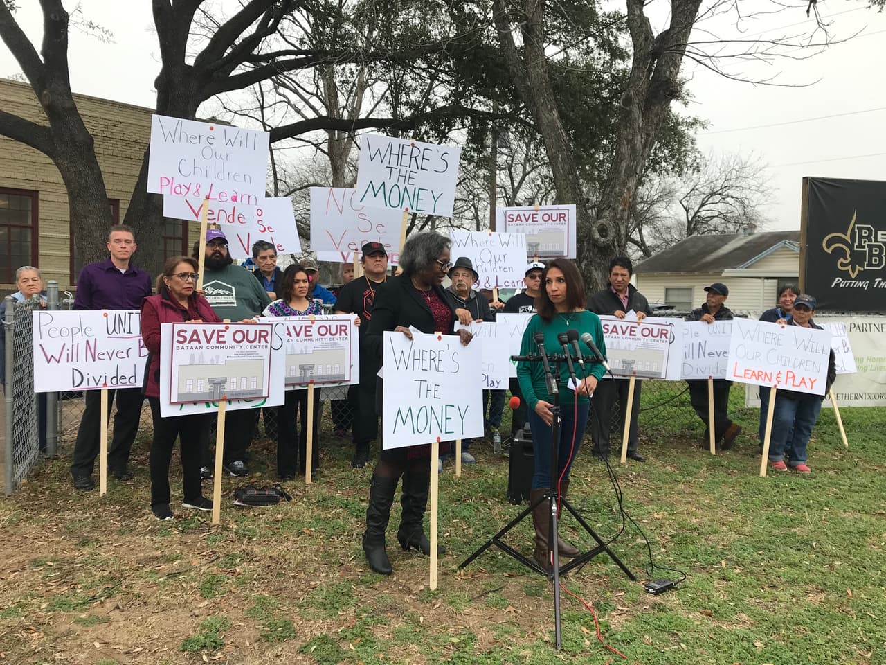 El grupo alega que existe "un patrón impactante de ilegalidades que involucran tergiversación, negligencia y mal uso intencional de propiedades caritativas y sin fines de lucro. y activos ", de parte del actual administrador.