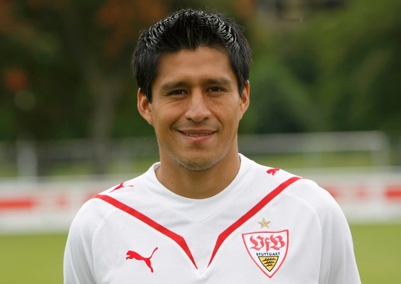 Fue uno de los primeros mexicanos en jugar en la Bundesliga.