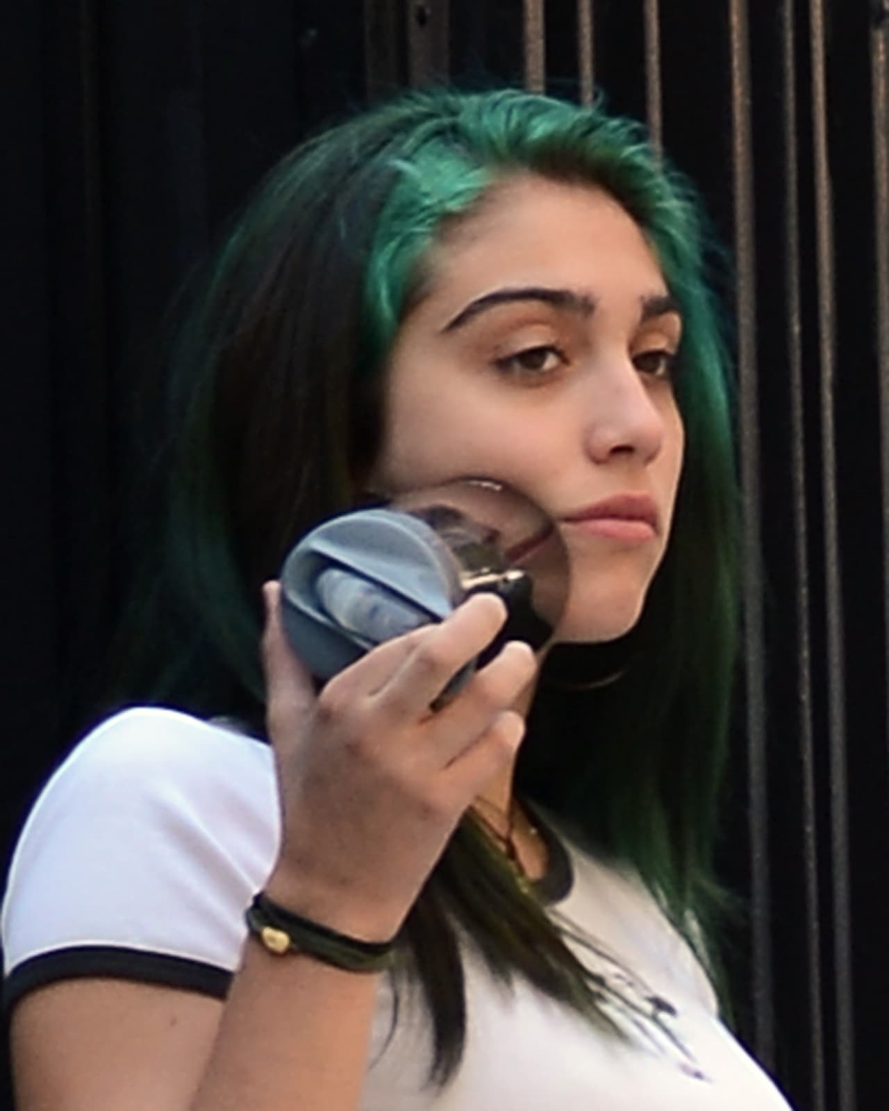 ¿La recuerdan con el cabello verde? ¡La novia de Hulk se puso algo celosa!