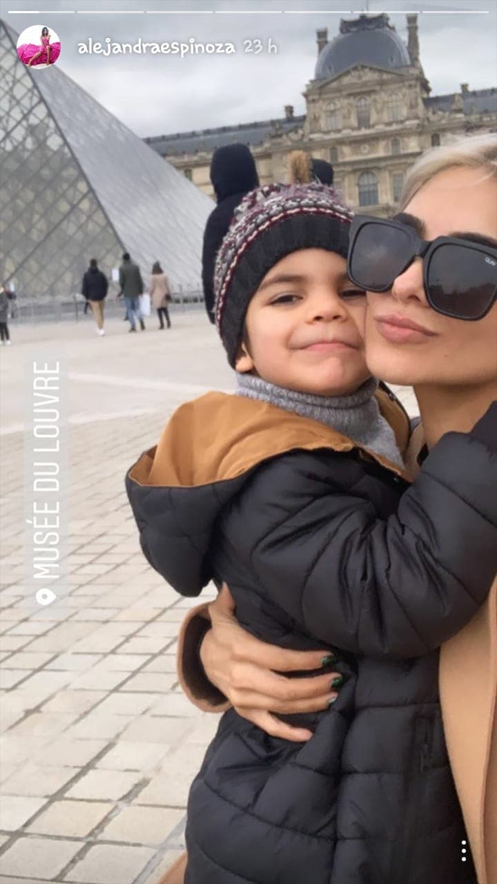 En sus historias de Instagram, Alejandra Espinoza ha compartido algunos videos de este viaje familiar.