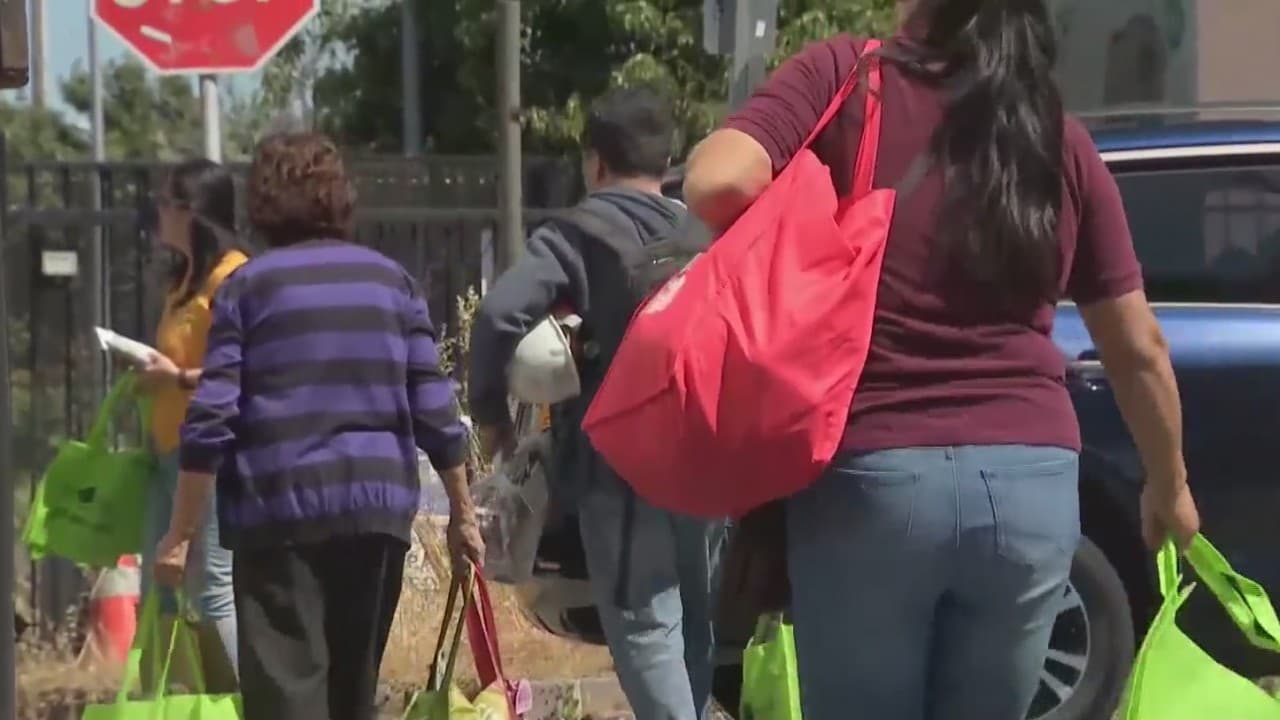Unas 200 mil personas de California podrían dejar de recibir estampillas de comida