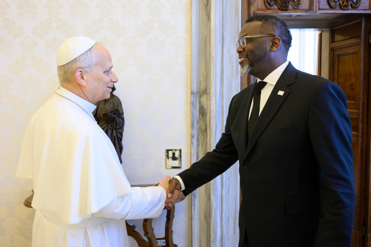 El alcalde aseguró que una posible visita del papa representaría un momento histórico y de unión para Chicago, especialmente por el orgullo que sienten los habitantes de la ciudad hacia el nuevo líder de la Iglesia Católica.