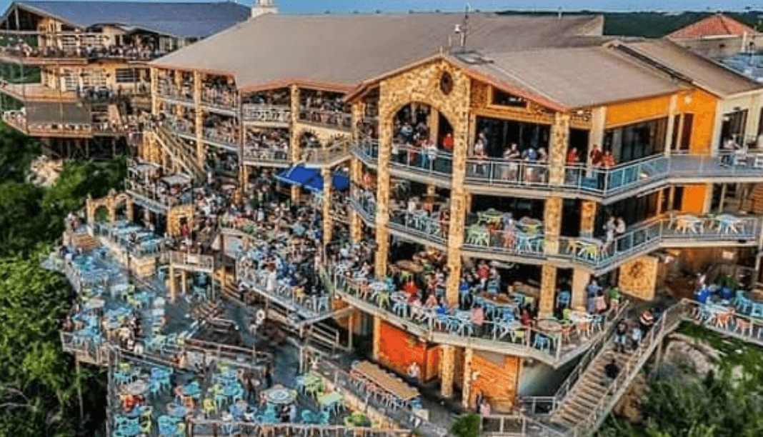 <a href="https://www.oasis-austin.com/">Ooasis Lake Travis</a> Qué hacer en Austin