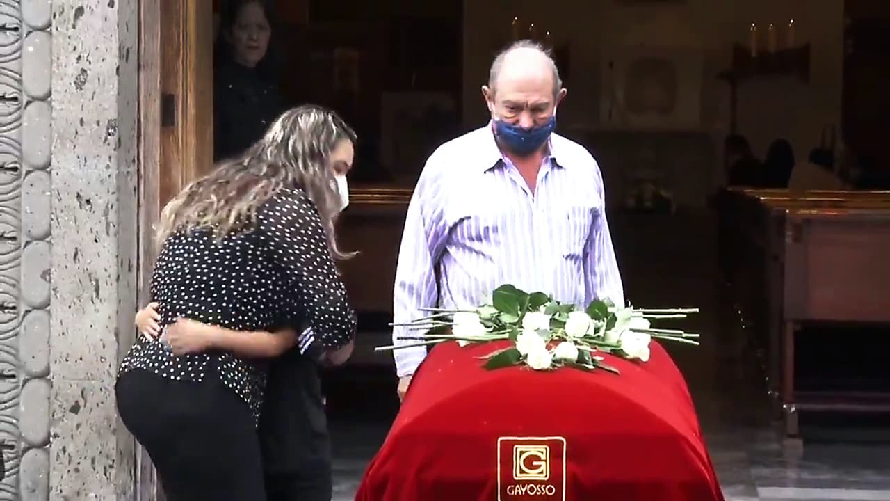 "Empezaron a pasar cosas:
<b> tenía muchas pesadillas</b>, no podía dormir muy bien".
<br>