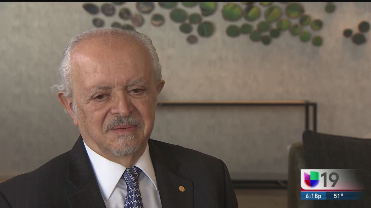 Científico mexicano en el Salón de la Fama de California