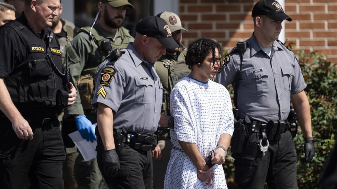 Danelo Souza Cavalcante, un prófugo brasileño buscado por asesinato en Pensilvania, fue capturado tras evadir a las autoridades durante dos semanas. Según funcionarios, aparentemente planeaba huir a Canadá.