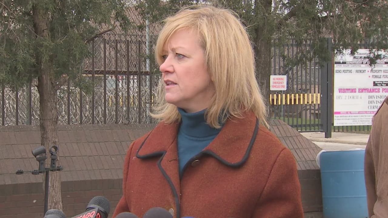 Precandidata a gobernadora por Illinois presenta una propuesta para que el estado vuelva a colaborar con ICE