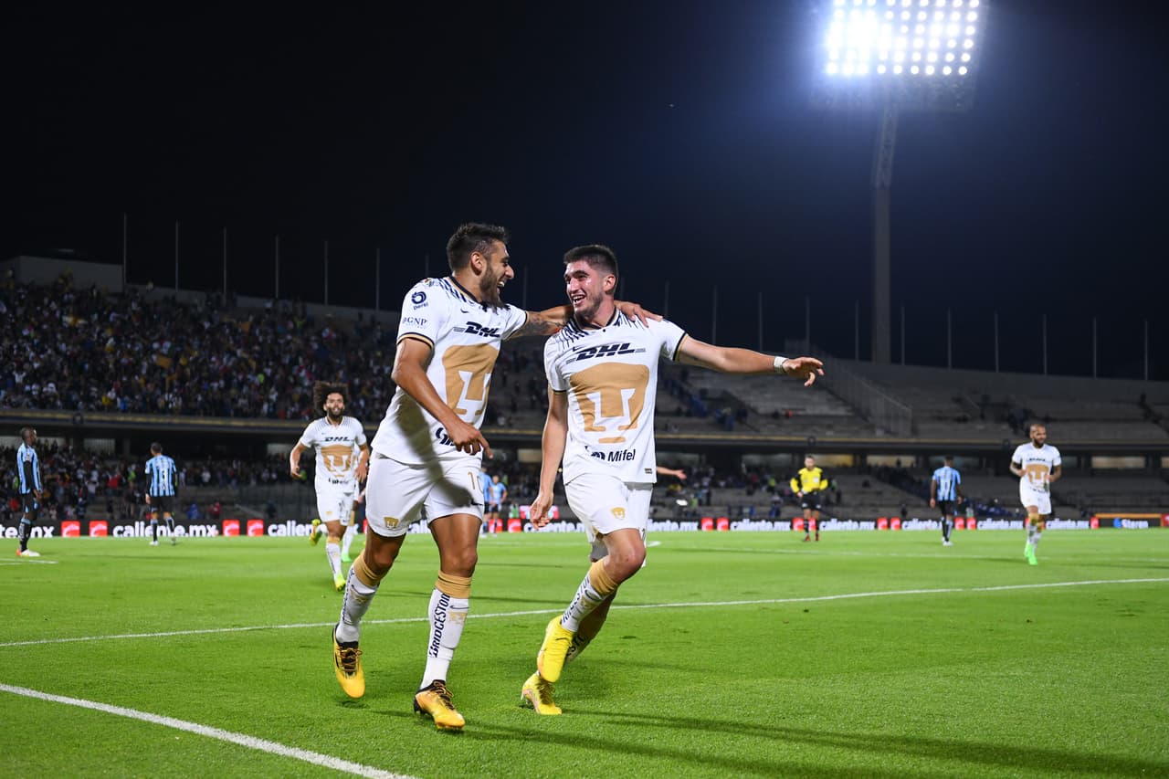 Pumas derrotó a Querétaro en la Jornada 13 y volvió a sumar puntos después de 10 fechas en el Apertura 2022. Eduardo Salvio, Juan Dinenno (con doblete) y Jorge Ruvalcaba anotaron por parte de los universitarios, mientras que Ángel Sepúlveda descontó para los Gallos.