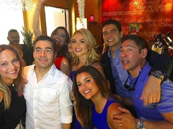 Orlando Segura: "Apoyando a nuestro amigo Omar Chaparro en la premiere de 'No Manches Frida' (Julio 19,2016)