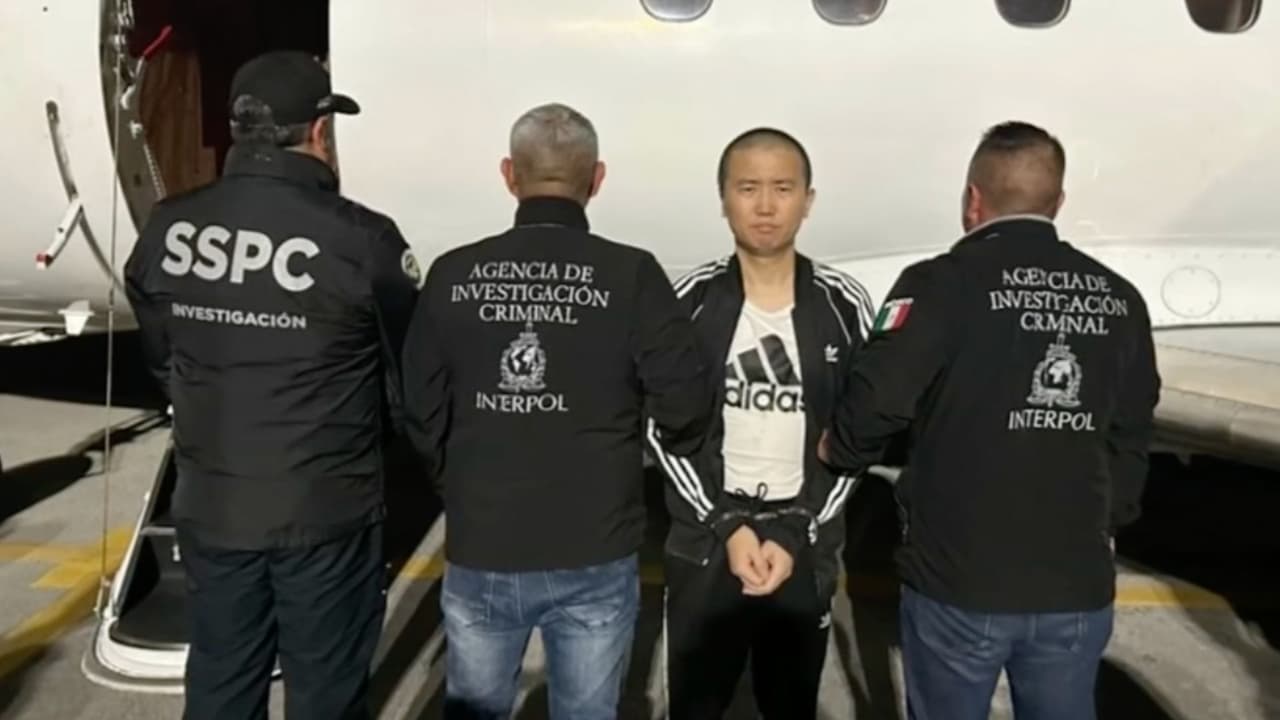 'Brother Wang', capo chino del fentanilo, es entregado por México a EEUU: había escapado en 2024