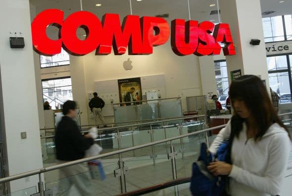 2 CompUSA. Por imponer tarifas inusuales muy severas de reposición de "hasta un 25 por ciento" del precio de compra de cualquier producto que la tienda decida que no cumpla con los criterios de retorno (devoluciones). En ningún lugar está escrito qué productos específicos están sujetos a dichas tarifas.