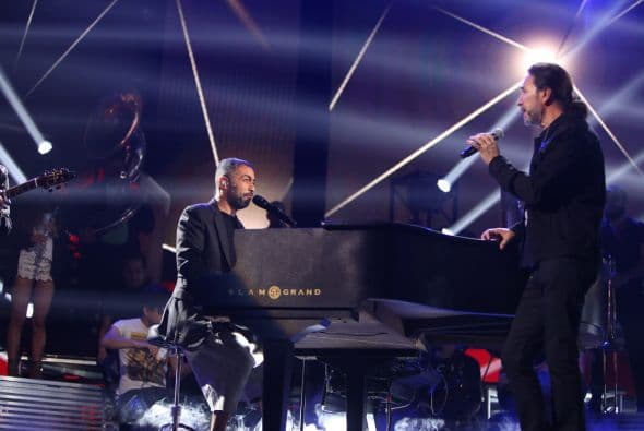 Jamás hubiéramos imaginado que este par de cantantes se complementaran tan bien