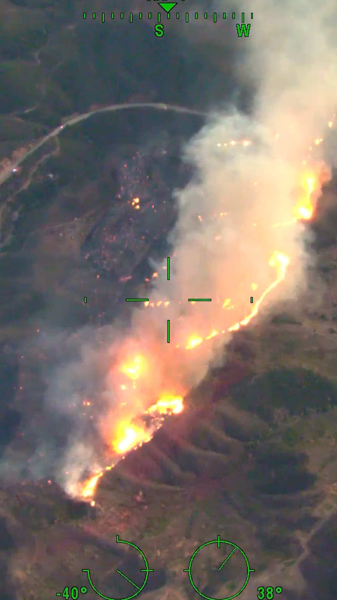 Fuertes incendios azotan el sur de California