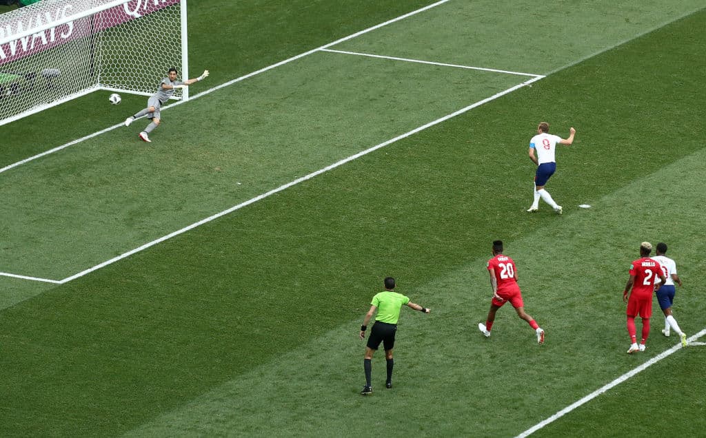 76.- Harry Kane (Inglaterra) al minuto 45+1, de penalti. Inglaterra 5-0 Panamá.