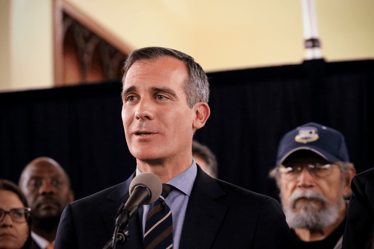 “La Policía no los entregará a ICE”: la promesa del alcalde de Los Ángeles a los indocumentados