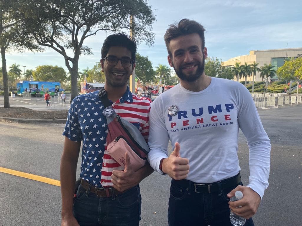 El voto latino, sobre todo en un estado como Florida, será decisivo en las próximas elecciones. Según las encuestas, 1 de cada 4 hispanos piensa votar por el actual presidente de EEUU, de un total de 32,000,000 de latinos que pueden votar en los Estados Unidos.