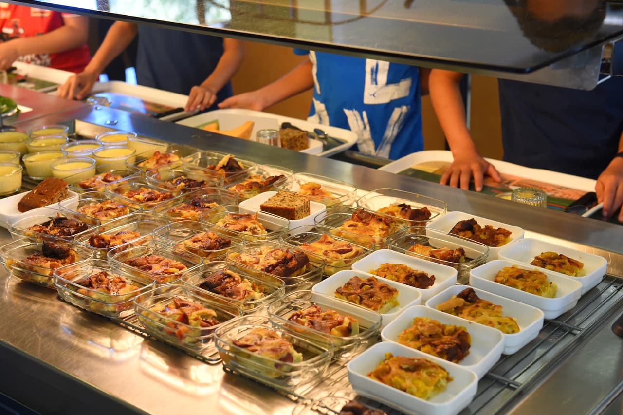 No te preocupes por el desayuno y almuerzo de tu hijo: lo dan gratis en escuelas de Miami-Dade