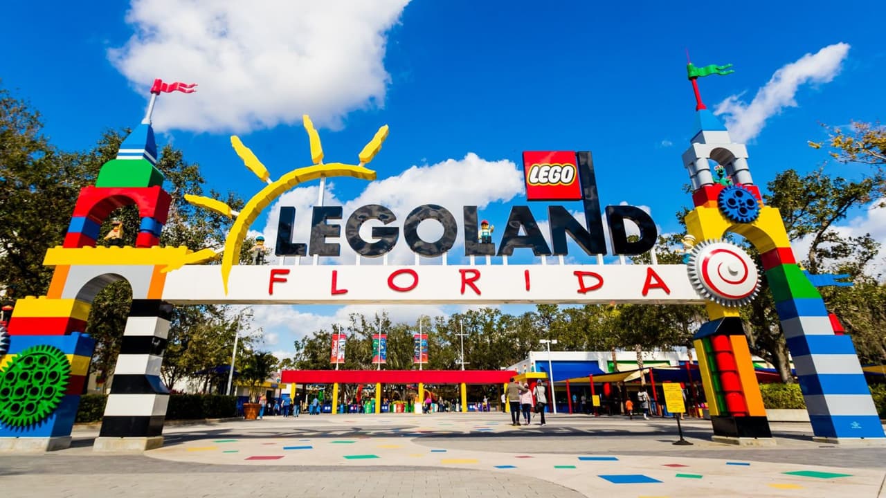 Legoland se queda sin luz y evacúan a visitantes de las atracciones 