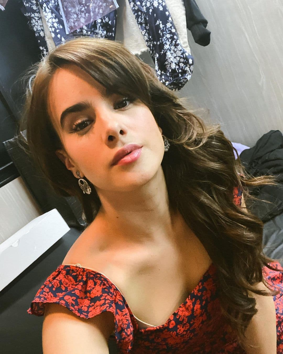 “Creo que puedo compaginar bien ambas cosas, y poco a poco ir teniendo un equipo más grande porque ahora mismo estoy prácticamente yo sola con todo el proceso”, dijo en entrevista para el portal Quién.