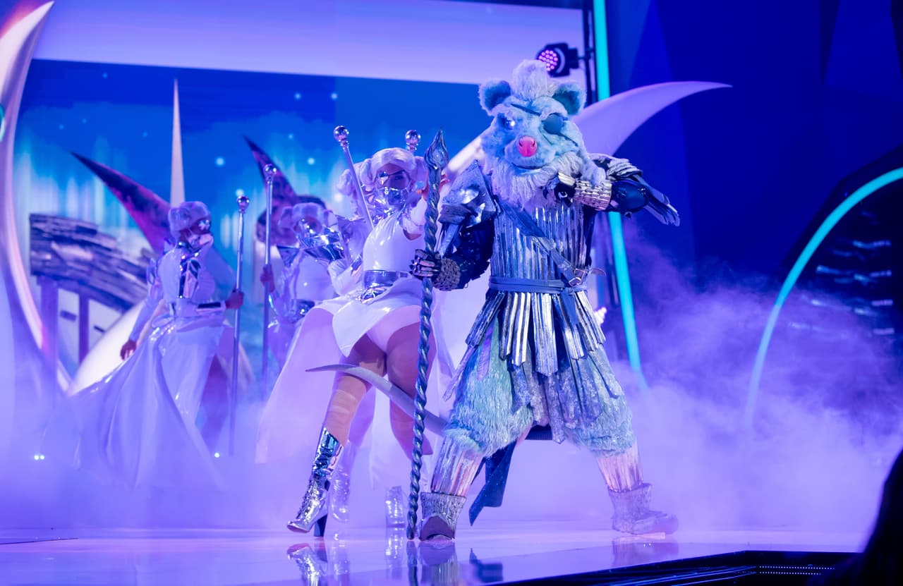 Debido a que Zarigüeya arrojó muchas pistas relacionadas con el fútbol, los 'investigadores' dijeron que detrás de su máscara podrían estar Luis Hernández 'El Matador', Miguel Layún y Jair Pereira.