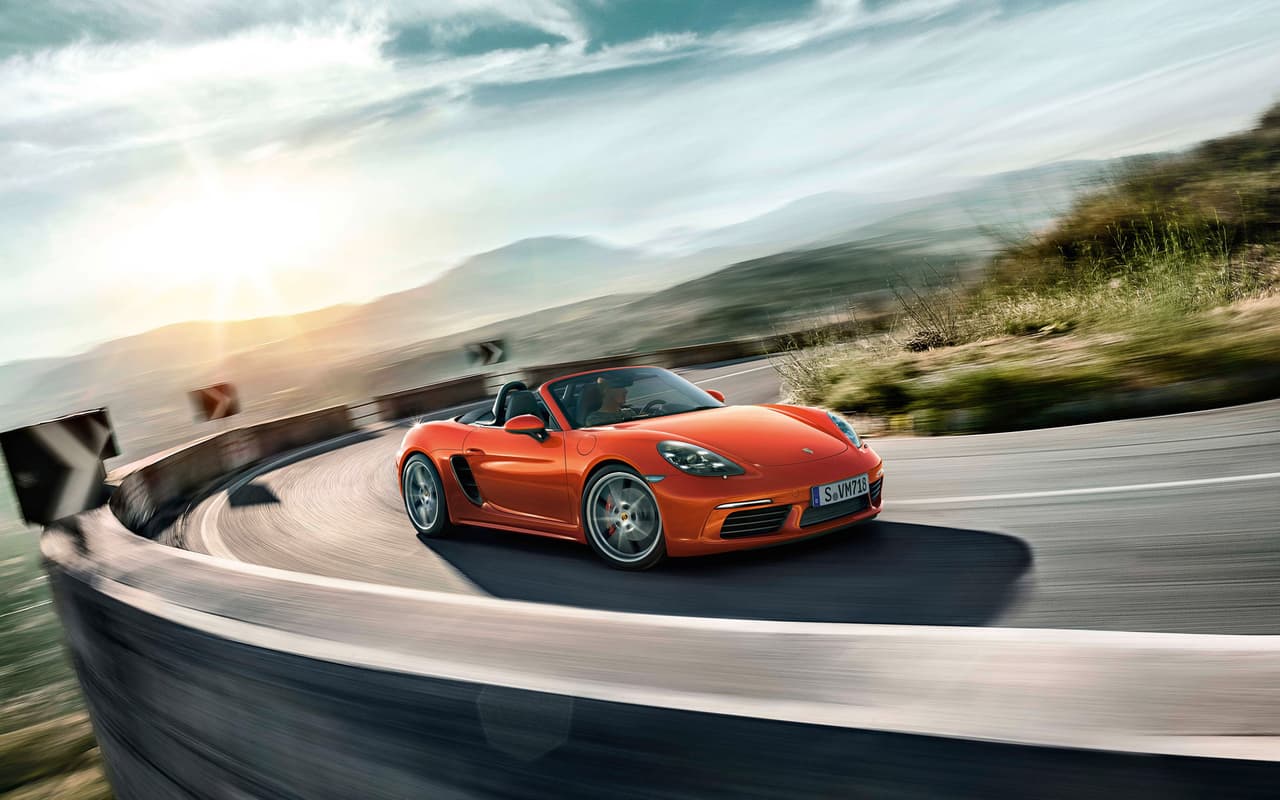 El Porsche 718 Boxster S es capaz de alcanzar una velocidad máxima de 177 MPH
