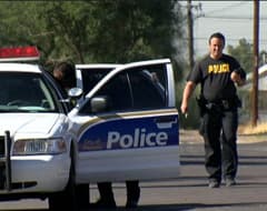 Muere mujer baleada por la policía 