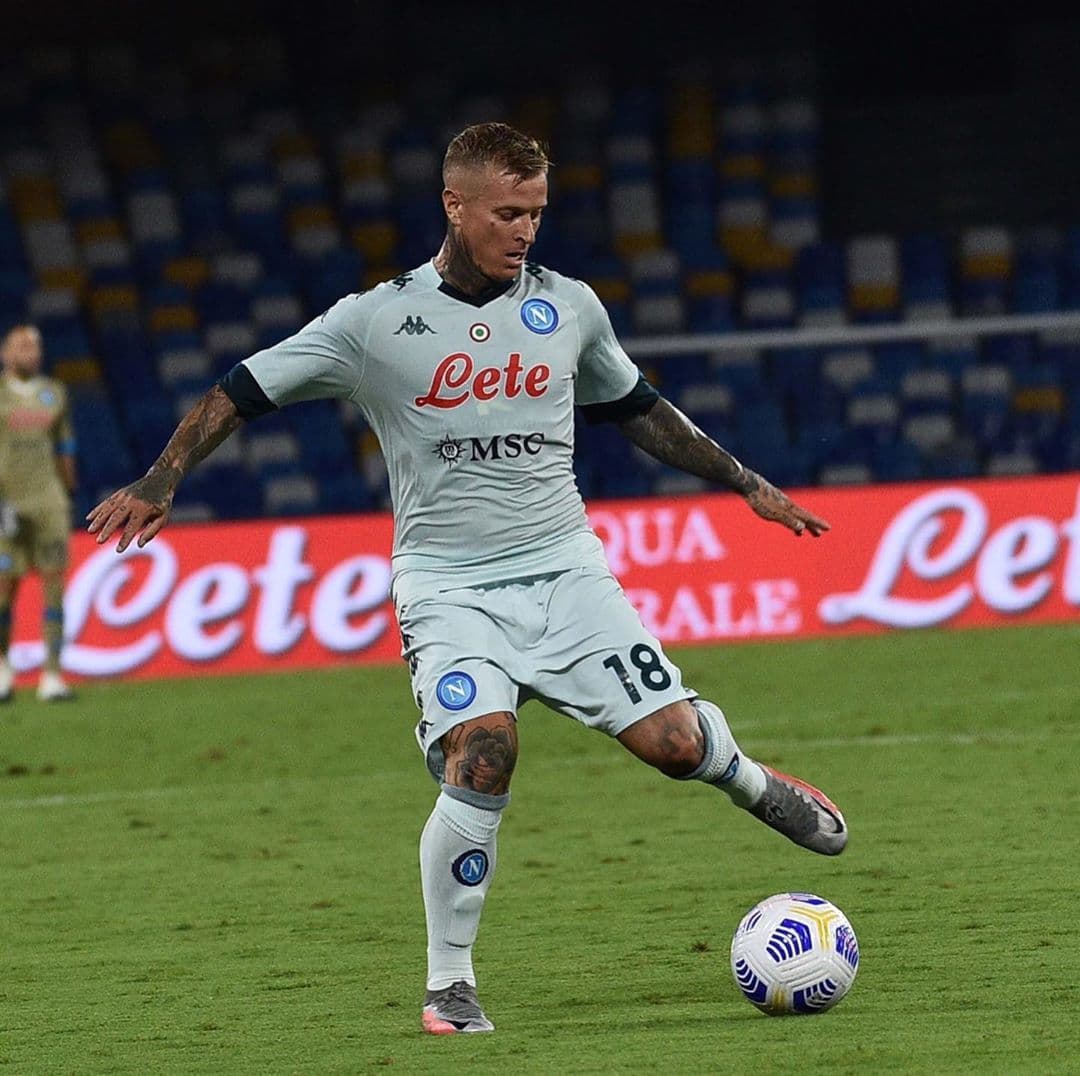 Zielinski, Ciciretti, Mertens y Petagna hicieron los goles. El último partido de pretemporada del conjunto azzurri será este domingo 13 de septiembre frente al Sporting de Lisboa en el Estadio José Alvalade. Napoli debutará en la Serie A el próximo 20 de septiembre cuando visite al Parma.