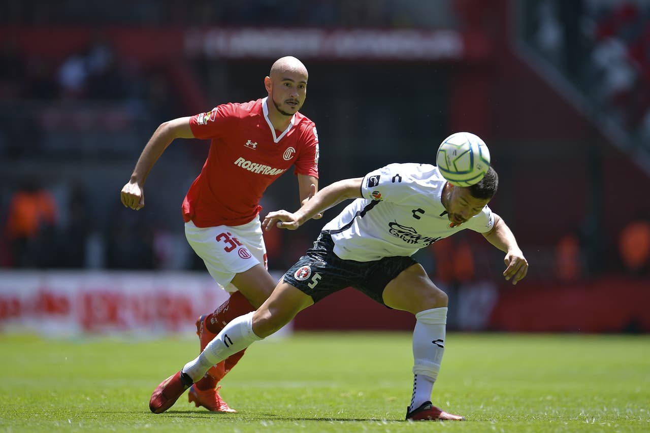 Toluca vino de atrás para vencer a los Xolos con goles de Carlos González, Jean Meneses y Camilo Sanvezzo.
