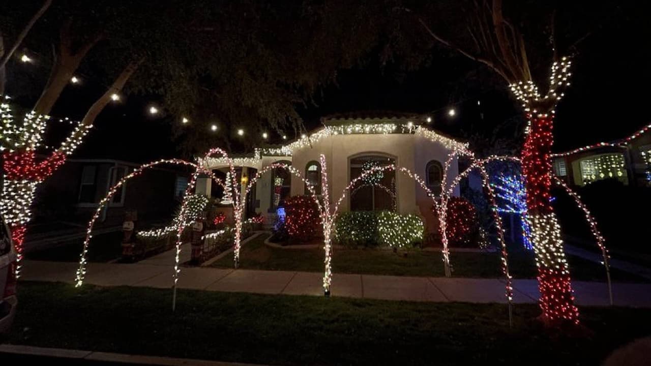 <a href="https://seeclickfix.com/issues/11556924" target="_blank">Ubicación</a>: 2763 E Tamarisk St Gilbert AZ 85296