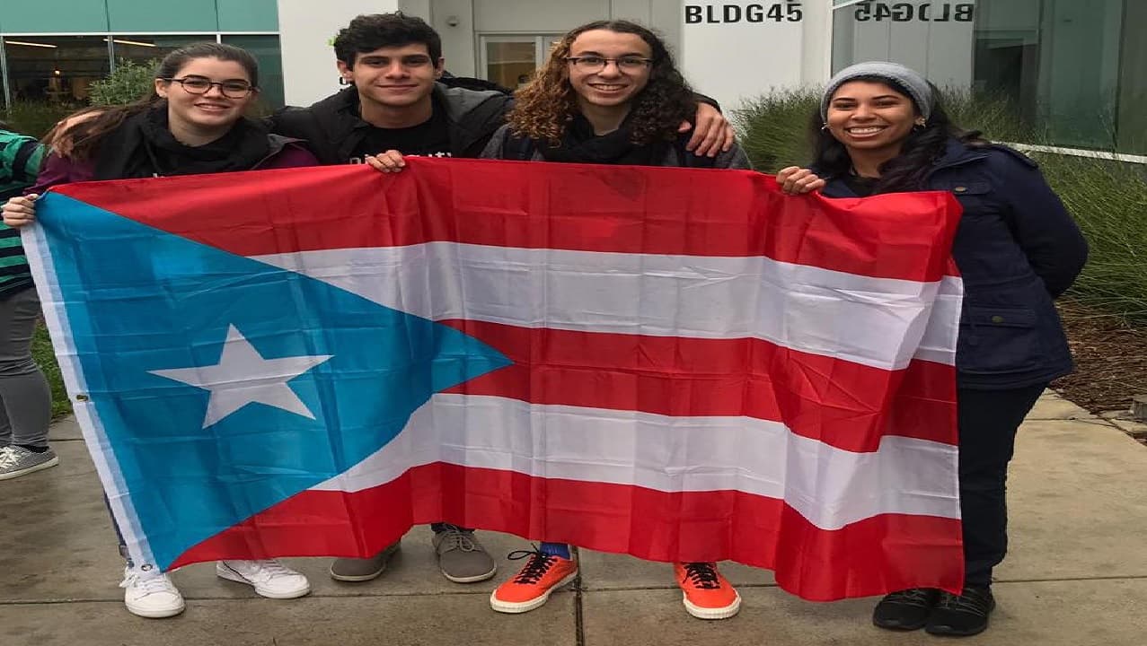 Estudiantes del RUM representan a la Isla en la Universidad de Stanford