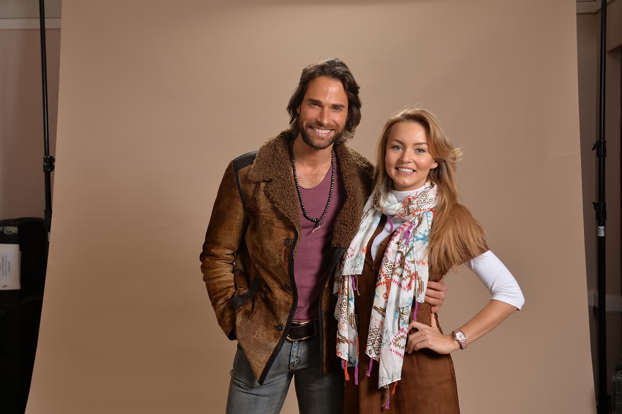 Ambos decidieron callar los rumores y dudas al llegar muy juntitos y bien abrigados a Las Vegas dispuestos a sorprender a todo el mundo con su noviazgo.